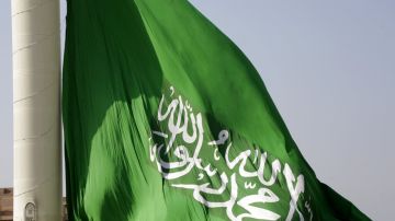 الدفاعات السعودية تعترض 6 صواريخ باليستية