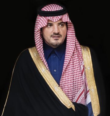 عبدالعزيز بن سعود ووزير الداخلية القطري يناقشان هاتفيا مستجدات الأوضاع في المنطقة