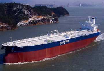 ناقلات سعودية تلتف على الحصار.. المملكة تحول مسار نفطها نحو البحر الأحمر ناقلات سعودية تلتف على الحصار.. المملكة تحول مسار نفطها نحو البحر الأحمر