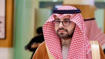 تكليف الأمير سلمان بن عبدالله رئيسا تنفيذيا لنادي سباقات الخيل تكليف الأمير سلمان بن عبدالله رئيسا تنفيذيا لنادي سباقات الخيل