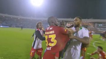 الحكم عبدالله القحطاني: مشادة إيفان توني وكونينوس تستوجب الإنذار .. فيديو