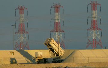 الدفاع السعودية تعلن اعتراض 8 صواريخ باليستية استهدفت الرياض والمنطقة الشرقية الدفاع السعودية تعلن اعتراض 8 صواريخ باليستية استهدفت الرياض والمنطقة الشرقية