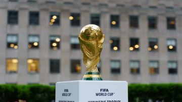 انطلاق المرحلة الأخيرة من بيع تذاكر المونديال أبريل المقبل انطلاق المرحلة الأخيرة من بيع تذاكر المونديال أبريل المقبل