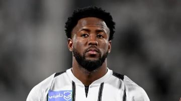 عبدالله معتوق يرفض تجديد عقده مع الشباب