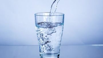 النقيدان: حجم كوب ماء ينتج طاقة تعادل نصف مليون برميل نفط.. فيديو النقيدان: حجم كوب ماء ينتج طاقة تعادل نصف مليون برميل نفط.. فيديو