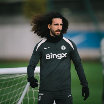 كوكوريا: تغيير مدرب تشيلسي في منتصف الموسم تسبب في عدم استقرار الفريق