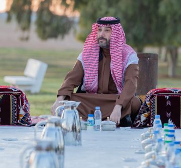 نائب أمير الحدود الشمالية يشارك رجال الأمن إفطارهم في الميدان بعرعر