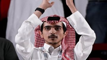 المنجم: طماعين عاد أنتم يا الهلاليين .. فيديو المنجم: طماعين عاد أنتم يا الهلاليين .. فيديو