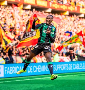 بعد هدفه الجميل.. سعود عبد الحميد يحظى بإشادة هائلة من الإعلام الفرنسي