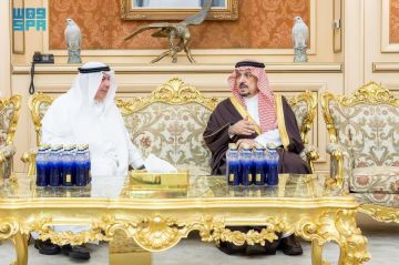 أمير الرياض يعزي في وفاة محمد بن بندر بن محمد بن سعود الكبير آل سعود