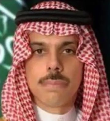 وزير الخارجية يناقش مع نظرائه بعدة دول التطورات الراهنة وزير الخارجية يناقش مع نظرائه بعدة دول التطورات الراهنة