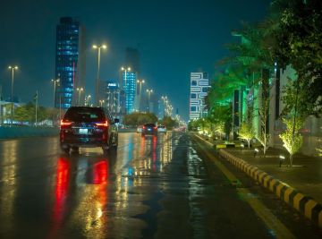  الأرصاد : أمطار متفاوتة الغزارة على معظم مناطق المملكة