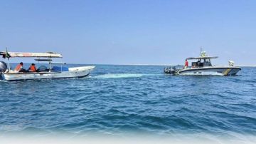 حرس الحدود بالشرقية ينقذ مواطنين تعطلت واسطتهما البحرية في عرض البحر حرس الحدود بالشرقية ينقذ مواطنين تعطلت واسطتهما البحرية في عرض البحر