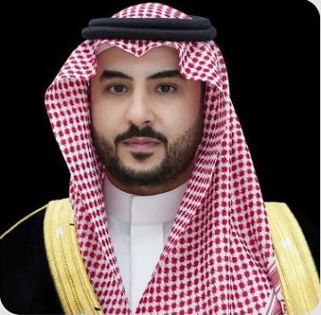 سمو وزير الدفاع يتلقى اتصالا هاتفيا من وزيرة القوات المسلحة الفرنسية سمو وزير الدفاع يتلقى اتصالا هاتفيا من وزيرة القوات المسلحة الفرنسية