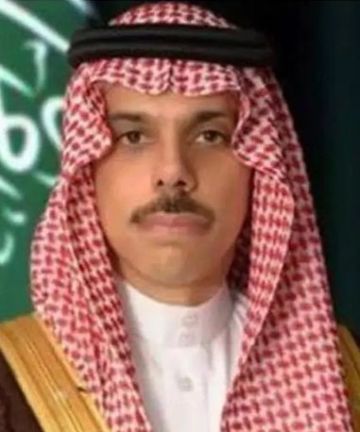 وزير الخارجية يبحث المستجدات مع نظرائه بعدة دول