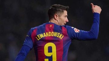 أول تحرك سعودي للتعاقد مع نجم من برشلونة