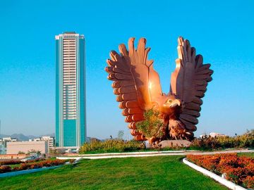 اندلاع حريق في منطقة الفجيرة للصناعات البترولية ناجم عن استهداف بطائرة مسيرة اندلاع حريق في منطقة الفجيرة للصناعات البترولية ناجم عن استهداف بطائرة مسيرة