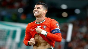 رونالدو يغيب عن قائمة البرتغال بسبب الإصابة رونالدو يغيب عن قائمة البرتغال بسبب الإصابة