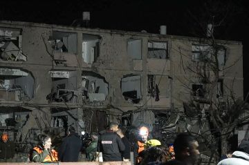 أضرار كبيرة في مدينة بجنوب إسرائيل بعد إصابة مباشرة بصاروخ إيراني