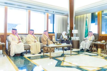 أمير الشرقية يستقبل رئيس اللجنة العليا المنظمة لمهرجان الشرقية الدولي لجمال الخيل أمير الشرقية يستقبل رئيس اللجنة العليا المنظمة لمهرجان الشرقية الدولي لجمال الخيل