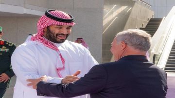 ملك الأردن يغادر جدة وولي العهد في مقدمة مودعيه..فيديو