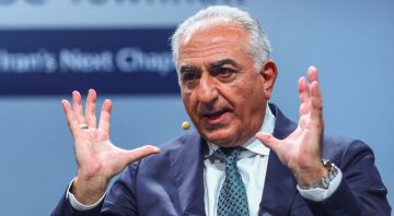 ابن آخر شاه لإيران يرفض المرشحين لمنصب المرشد الأعلى الجديد