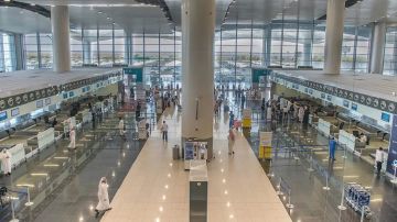 الجاسر: مطارات السعودية تستضيف الرحلات الخليجية بكفاءة وسلاسة
