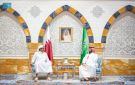 سمو ولي العهد يلتقي أمير دولة قطر