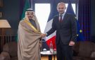 فيصل بن فرحان يلتقي وزير خارجية فرنسا