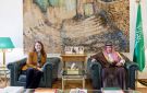 الخريجي يستقبل القائم بأعمال سفارة أمريكا لدى المملكة