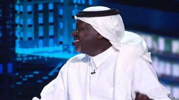 خالد مسعد يغني في استديو  بي إن سبورتس  على الهواء فرحا بتتويج الأهلي بكأس النخبة.. فيديو