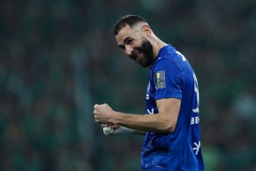 بنزيما يعادل رقم رونالدو القياسي في الدوري السعودي