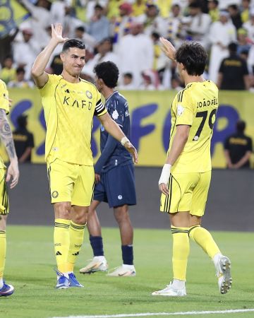 النصر ينتصر على الأخدود بثنائية رونالدو وفيلكس