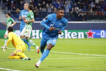 الهلال يستعيد مالكوم في مباراة ضمك