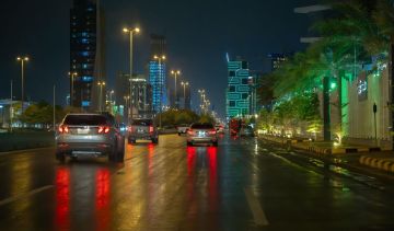 أمطار غزيرة على مدينة الرياض