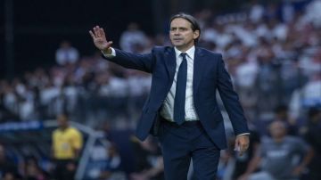 دعم هلالي لإنزاغي ومطالب بتصحيح الأخطاء واستعادة الانتصارات