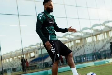 الأهلي يختتم تحضيراته للقاء الدحيل