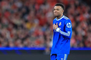 الكشف عن تفاصيل إصابة مبابي أمام ريال بيتيس