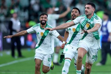 السعودية.. ماذا قال مدير مكتب محمد بن سلمان بعد فوز الأهلي باللقب الآسيوي؟