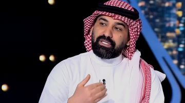 عطيف: الهلال الوحيد يملك قائمة متكاملة لا يتأثر بالغيابات.. فيديو عطيف: الهلال الوحيد يملك قائمة متكاملة لا يتأثر بالغيابات.. فيديو