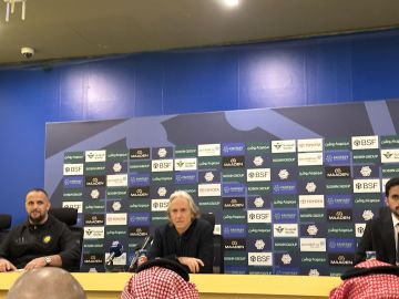 ماسك يحفز البنوك على الاستثمار في جروك