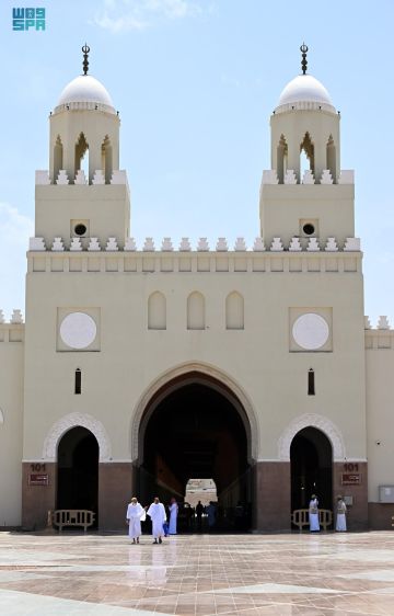 ميقات ذي الحليفة يستقبل طلائع الحجاج بعد إعادة تطويره