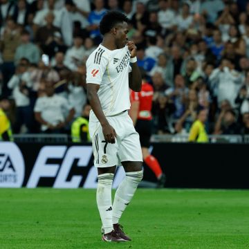 فينيسيوس يعتذر لجماهير ريال مدريد بعد هدف رائع في شباك ألافيس