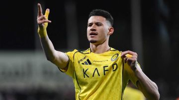 لجنة الاحتراف ترفض شكوى الهلال ضد الحمدان لجنة الاحتراف ترفض شكوى الهلال ضد الحمدان