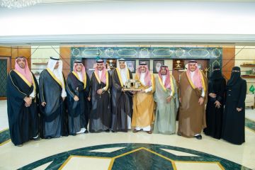  أمير المنطقة الشرقية يستقبل رئيس جمعية أمناء للتنمية الحضرية