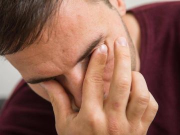 اكتشاف علاقة بين أمراض العيون والمأكولات البحرية النيئة