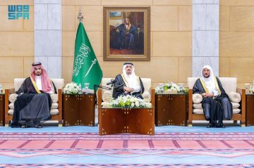أمير الرياض يستقبل محافظ الدرعية ووزير الشؤون الإسلامية