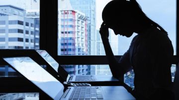 القضاء يلاحق رجل ابتز كويتية في سناب شات القضاء يلاحق رجل ابتز كويتية في سناب شات