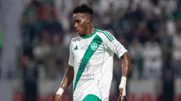 اختبارات طبية تحسم موقف هوساوي من مرافقة الأهلي لمواجهة الفيحاء اختبارات طبية تحسم موقف هوساوي من مرافقة الأهلي لمواجهة الفيحاء