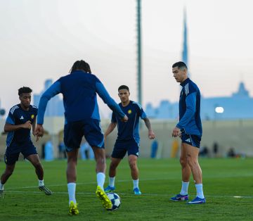 بعثة النصر تصل دبي استعداداً لمواجهة الوصل